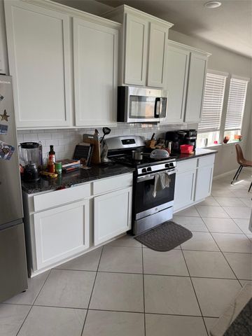 1847 Kenley Way, Alvin, TX 77511