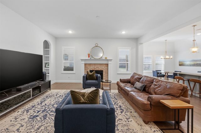 5849 Dennis Avenue, Fort Worth, TX 76114