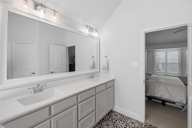 5849 Dennis Avenue, Fort Worth, TX 76114