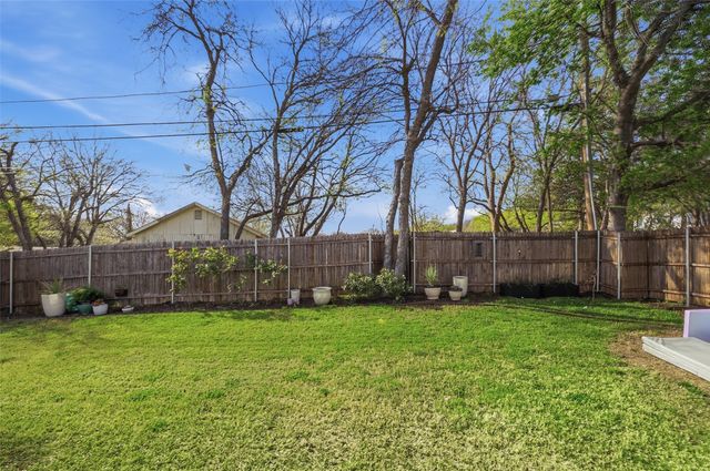 5849 Dennis Avenue, Fort Worth, TX 76114