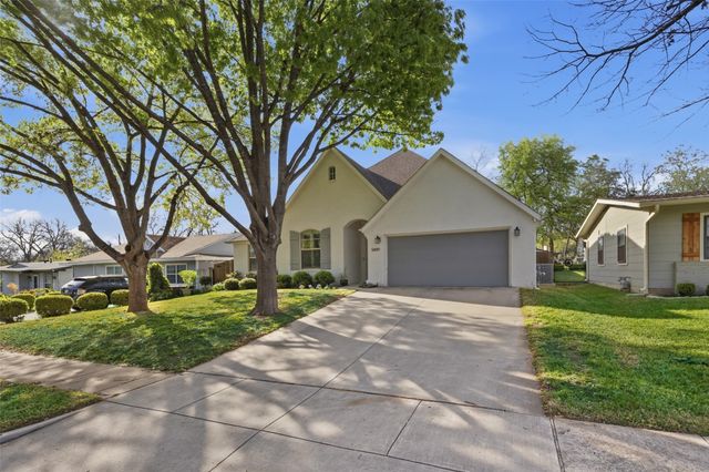 5849 Dennis Avenue, Fort Worth, TX 76114