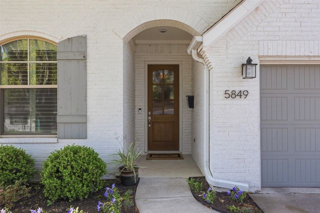 5849 Dennis Avenue, Fort Worth, TX 76114