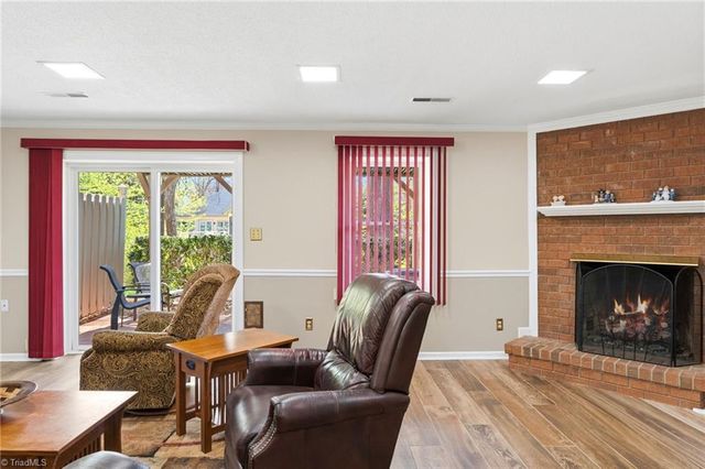 879 Brookleigh Court, Winston-salem, NC 27104