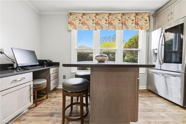 879 Brookleigh Court, Winston-salem, NC 27104