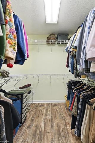 879 Brookleigh Court, Winston-salem, NC 27104