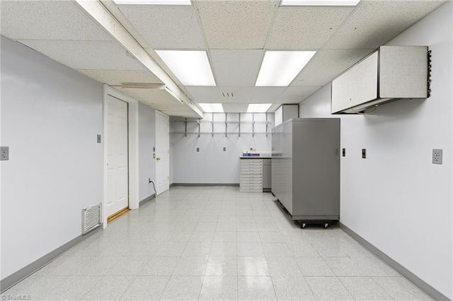 879 Brookleigh Court, Winston-salem, NC 27104