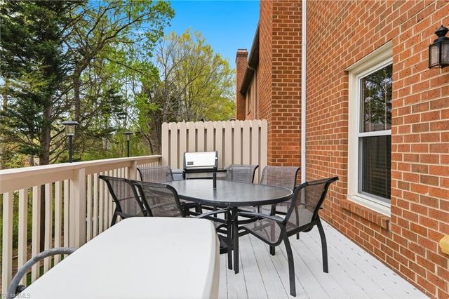 879 Brookleigh Court, Winston-salem, NC 27104