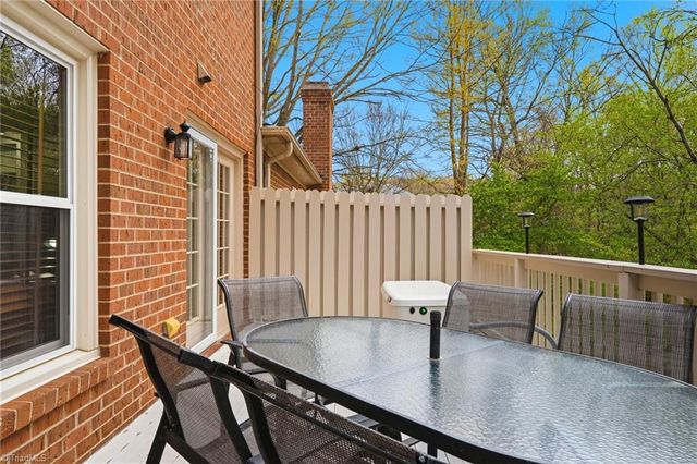 879 Brookleigh Court, Winston-salem, NC 27104