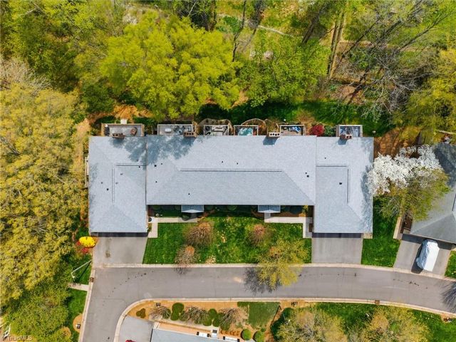 879 Brookleigh Court, Winston-salem, NC 27104