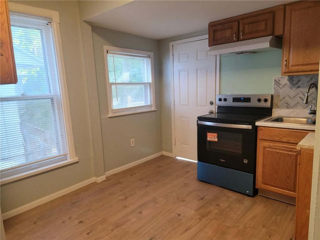 220 N ELMWOOD Avenue, Kansas City, MO 64123
