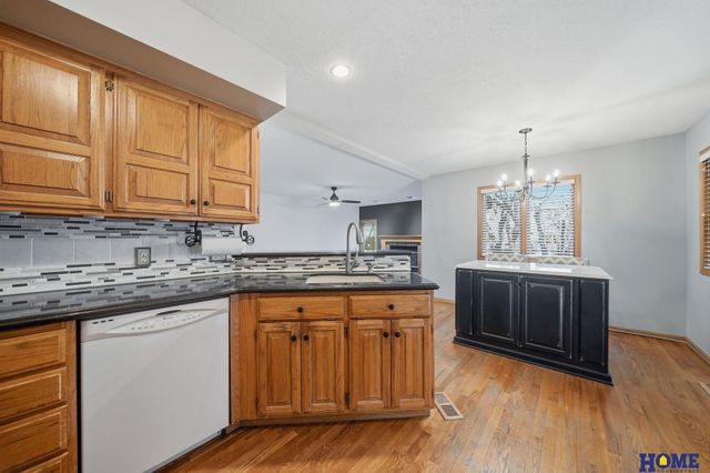 4516 Fir Hollow Lane, Lincoln, NE 68516