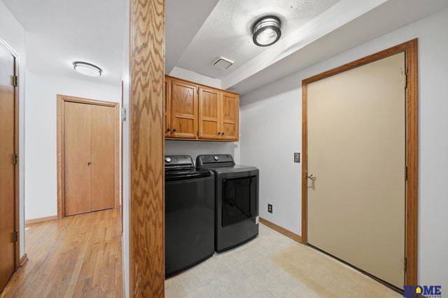 4516 Fir Hollow Lane, Lincoln, NE 68516