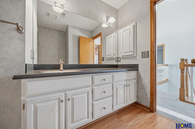 4516 Fir Hollow Lane, Lincoln, NE 68516