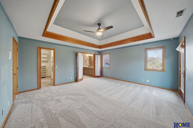 4516 Fir Hollow Lane, Lincoln, NE 68516