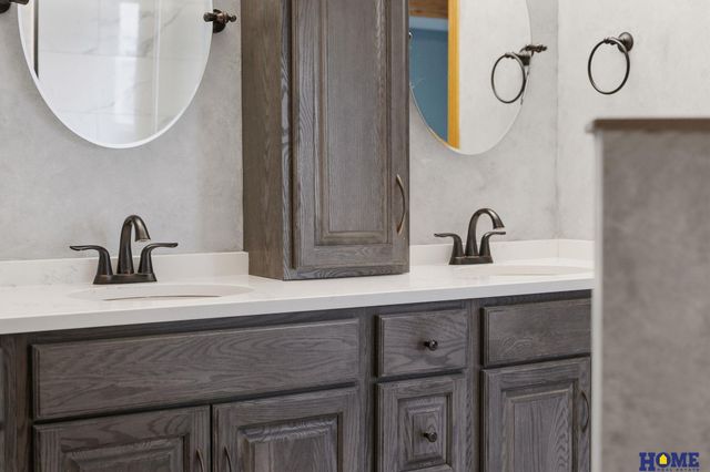 4516 Fir Hollow Lane, Lincoln, NE 68516