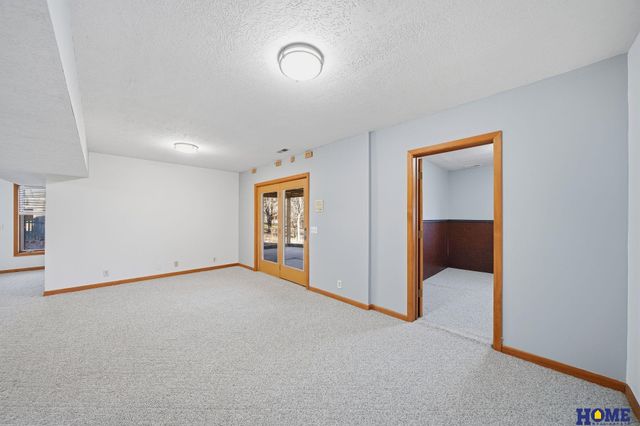 4516 Fir Hollow Lane, Lincoln, NE 68516