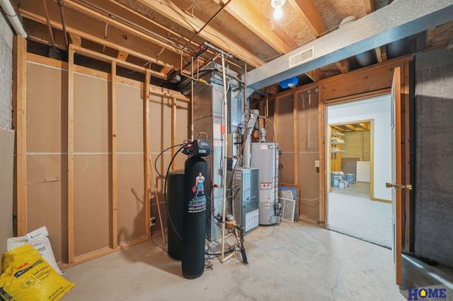 4516 Fir Hollow Lane, Lincoln, NE 68516