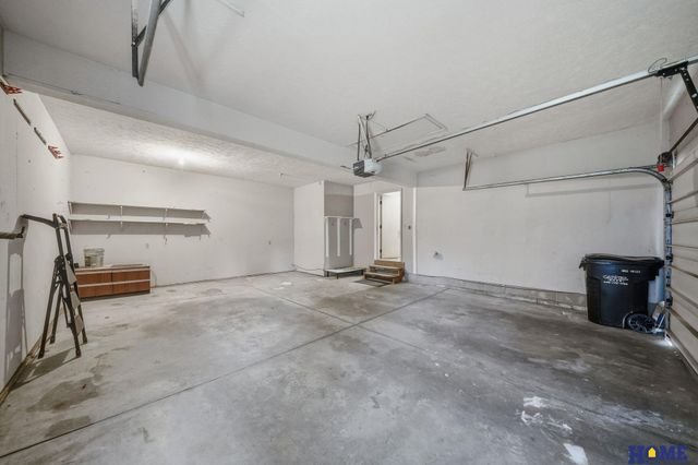 4516 Fir Hollow Lane, Lincoln, NE 68516