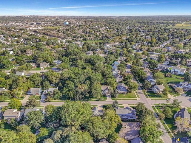 4516 Fir Hollow Lane, Lincoln, NE 68516
