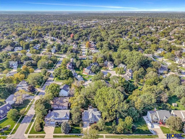 4516 Fir Hollow Lane, Lincoln, NE 68516