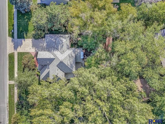 4516 Fir Hollow Lane, Lincoln, NE 68516