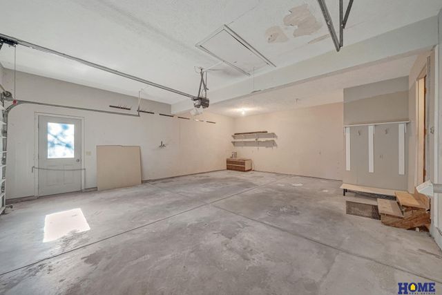 4516 Fir Hollow Lane, Lincoln, NE 68516