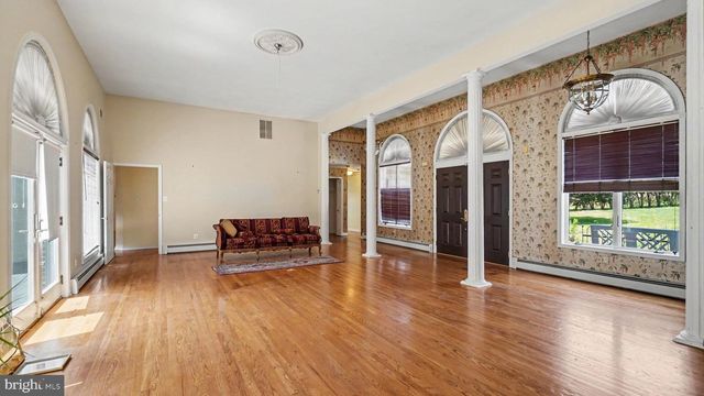 130 HESS RD, Collegeville, PA 19426