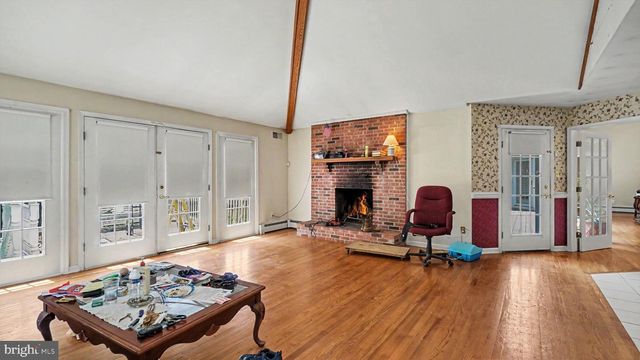 130 HESS RD, Collegeville, PA 19426