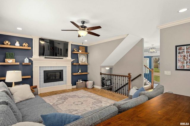 346 Shaggybark Trail, Morton, IL 61550