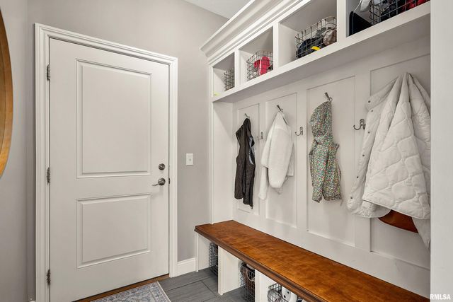 346 Shaggybark Trail, Morton, IL 61550