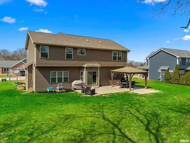 346 Shaggybark Trail, Morton, IL 61550