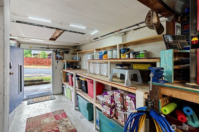 8016 E Daniels Loop, Port Orchard, WA 98366