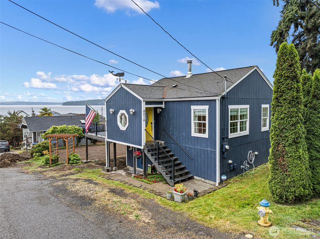 8016 E Daniels Loop, Port Orchard, WA 98366