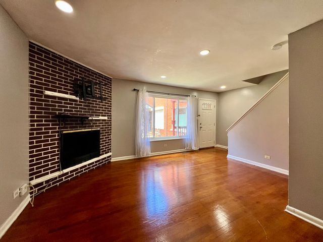 1414 W Chase Avenue D, Chicago, IL 60626