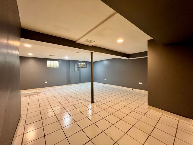 1414 W Chase Avenue D, Chicago, IL 60626