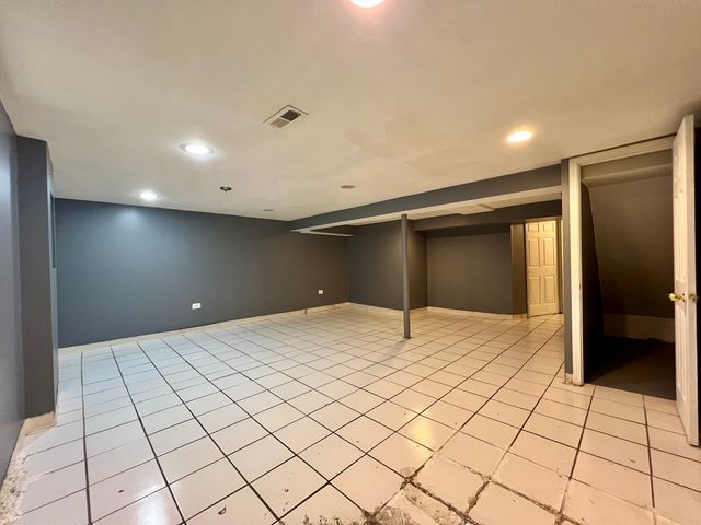 1414 W Chase Avenue D, Chicago, IL 60626