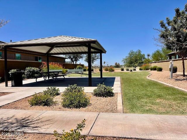 2723 W APOLLO Road, Phoenix, AZ 85041