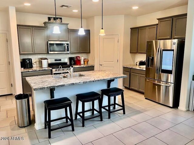 2723 W APOLLO Road, Phoenix, AZ 85041
