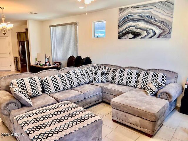 2723 W APOLLO Road, Phoenix, AZ 85041