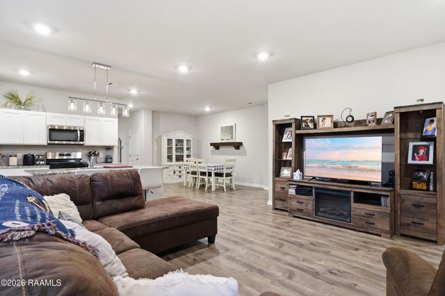 126 Lucille Drive, Maurice, LA 70555