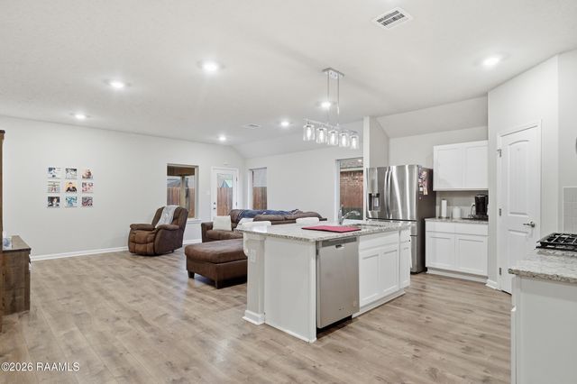 126 Lucille Drive, Maurice, LA 70555