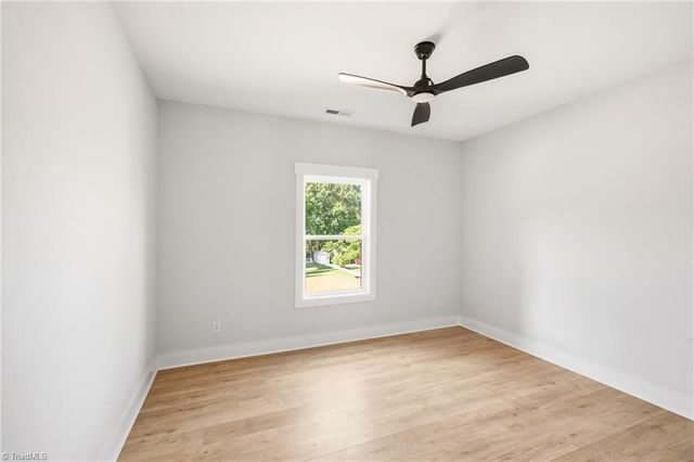 4340 Mashie Drive, Pfafftown, NC 27040