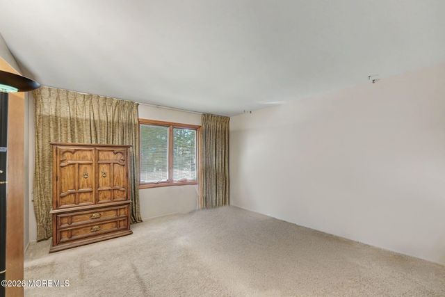 68 Yellow Brick Road, Wayne, NJ 07470
