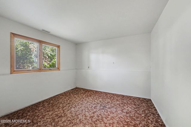 68 Yellow Brick Road, Wayne, NJ 07470