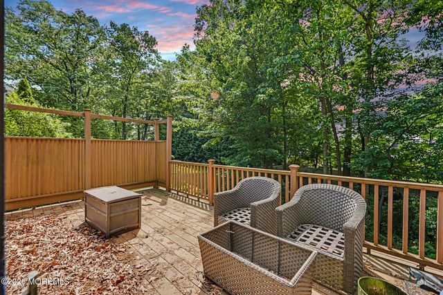 68 Yellow Brick Road, Wayne, NJ 07470