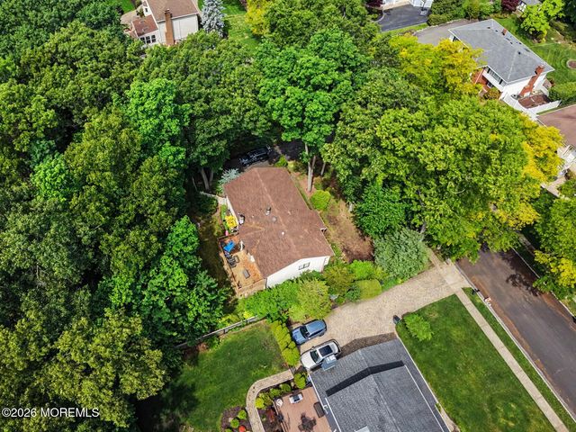 68 Yellow Brick Road, Wayne, NJ 07470