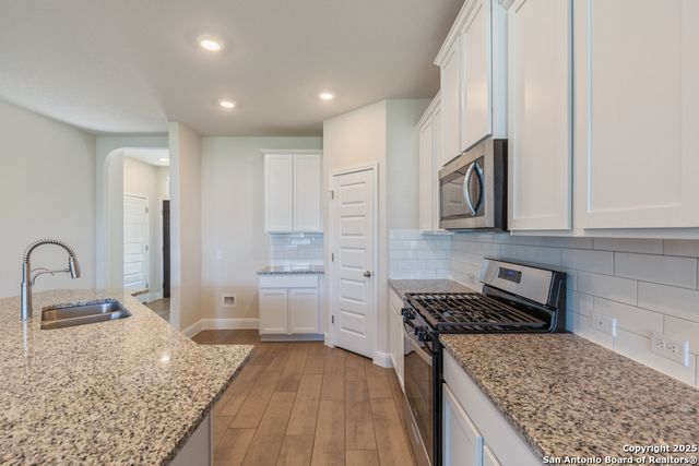 22002 Santa Elena, San Antonio, TX 78258