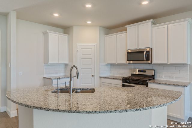 22002 Santa Elena, San Antonio, TX 78258