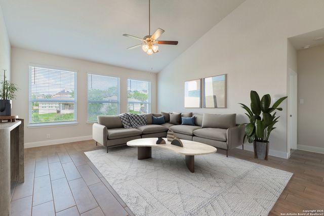 22002 Santa Elena, San Antonio, TX 78258