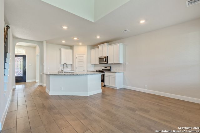 22002 Santa Elena, San Antonio, TX 78258